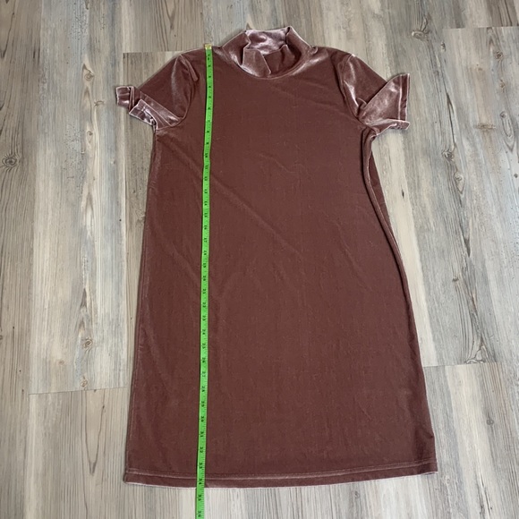 EUC Madewell Velvet Mauve Pink Mock Neck Short Sleeve Midi Dress, Small - Picture 7 of 10